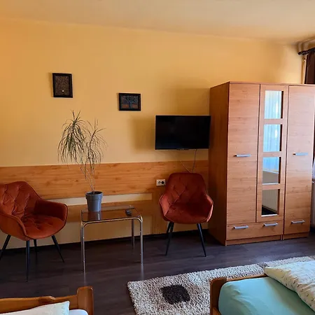 Adel